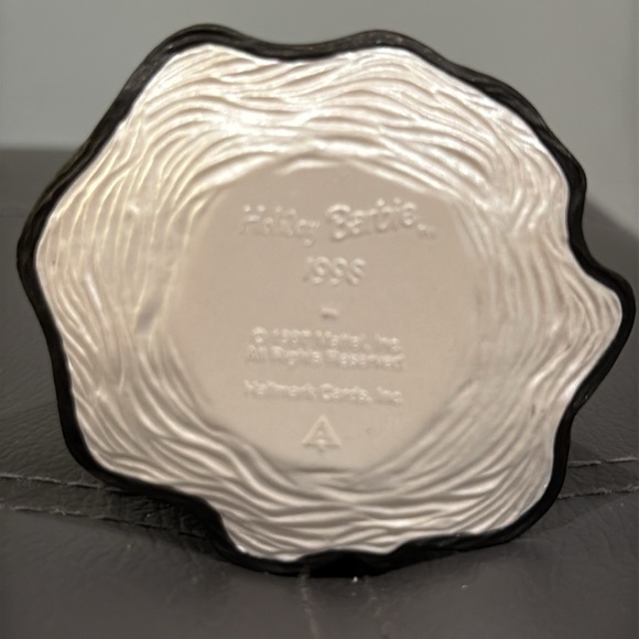 * Vintage * Hallamark| Barbie Collector Series Ornament- 1998 - Picture 10 of 10